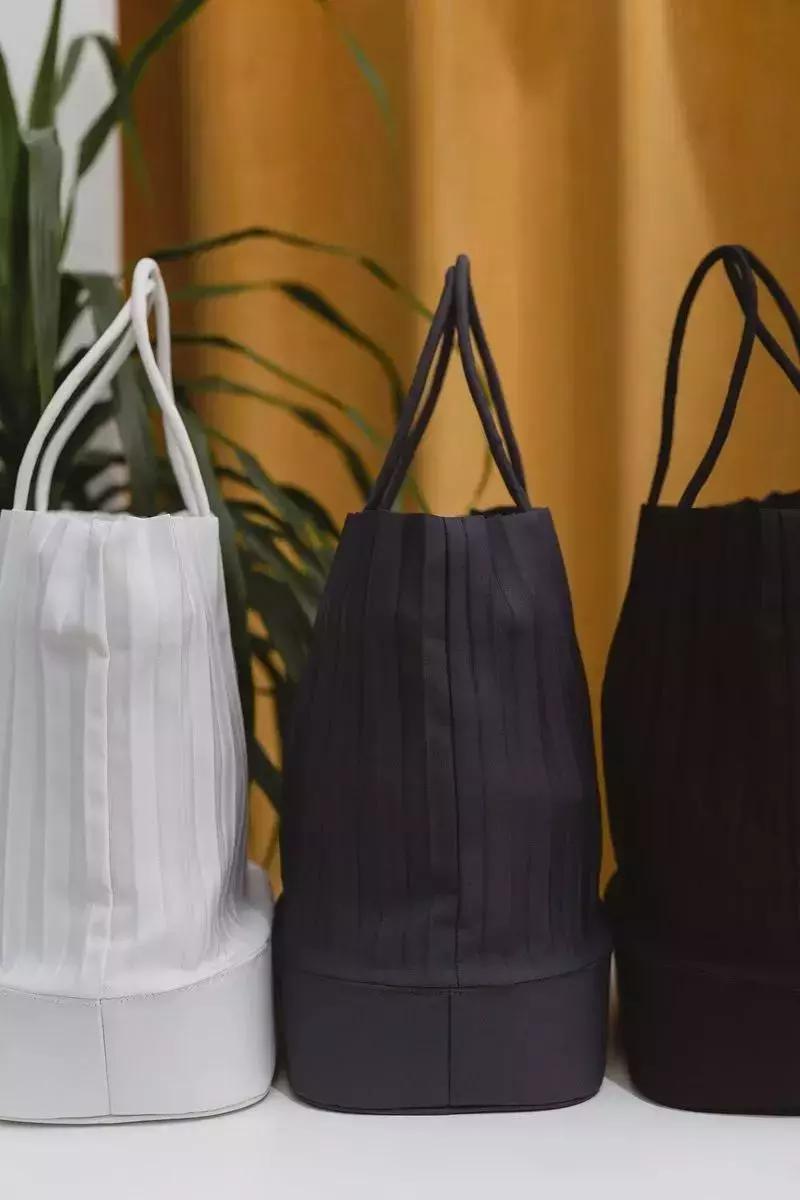 1000的包包值得买吗,1000块钱值得入手的包