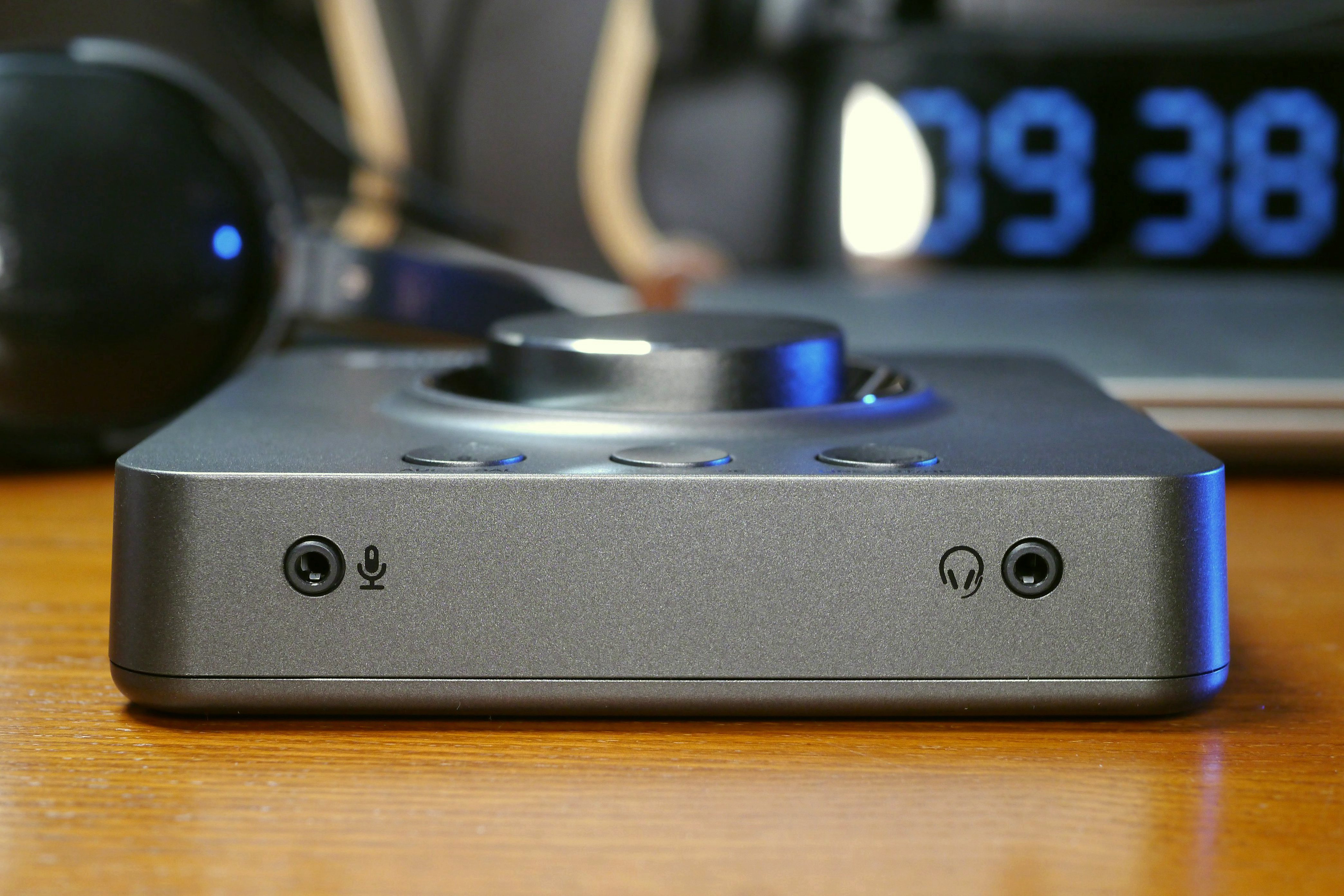 鍒涙柊soundblastervx5.1澹板崱,soundblasterx4澶栫疆澹板崱