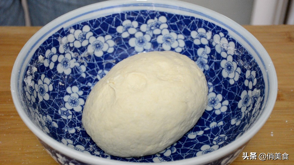 油饼怎么和面又软又蓬松,油饼怎么做软和