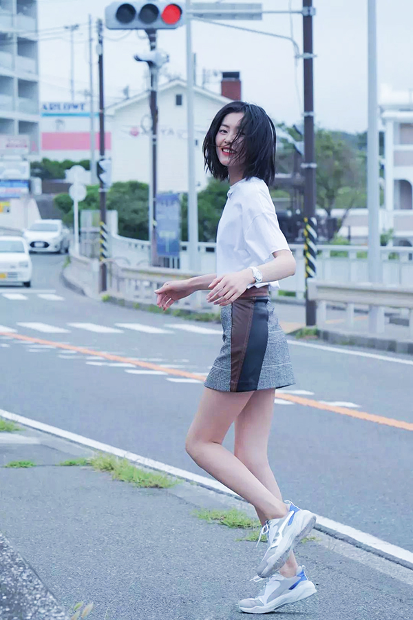 穿出层次感的小裙子,时髦裙子让你轻松减龄