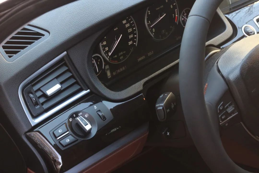 怪兽修车:翻新一辆11年破烂不堪的宝马GT,车况不忍直视