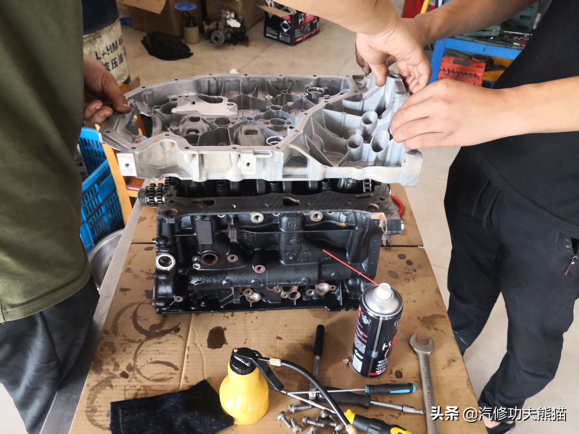 如何检测奥迪三代ea888是否烧机油,大众三代ea888发动机机油灯报警