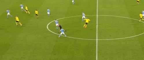 多特罗伊斯欧冠进球,多特领跑曼城小将福登