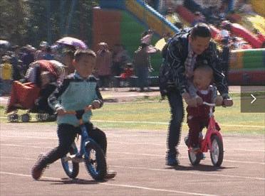 昆明弥勒人山人海,来弥勒玩人山人海