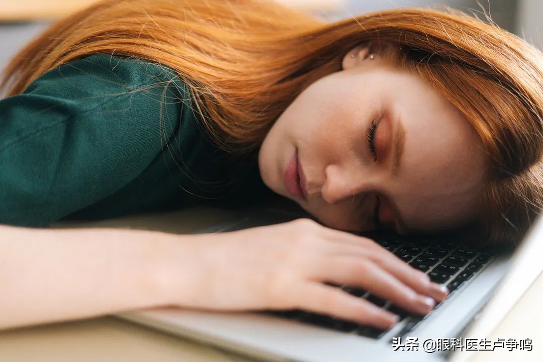 午休过后头疼恶心是怎么回事,午休过后有恶心感是怎么回事