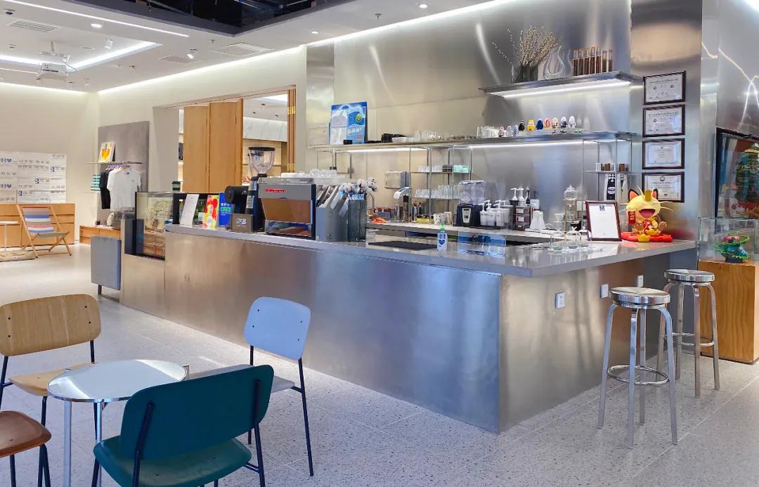 劲霸男装发布高端新国货战略,劲霸男装的发展史