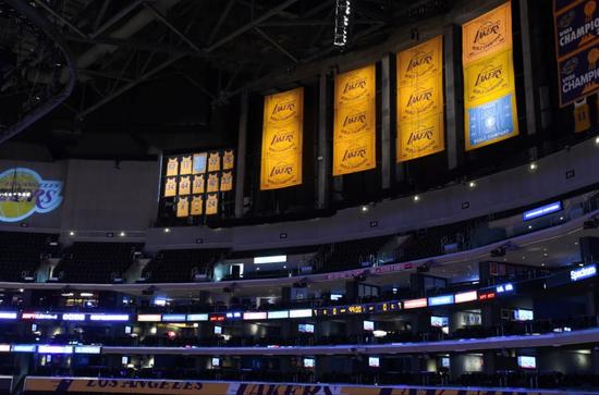 让詹皇起鸡皮疙瘩，让冷面小卡激动不已，斯台普斯到底有多神奇？