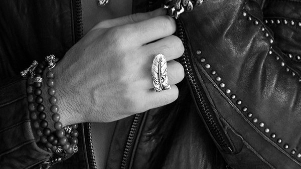 手链品牌轻奢小众银饰,比较有名的银手链