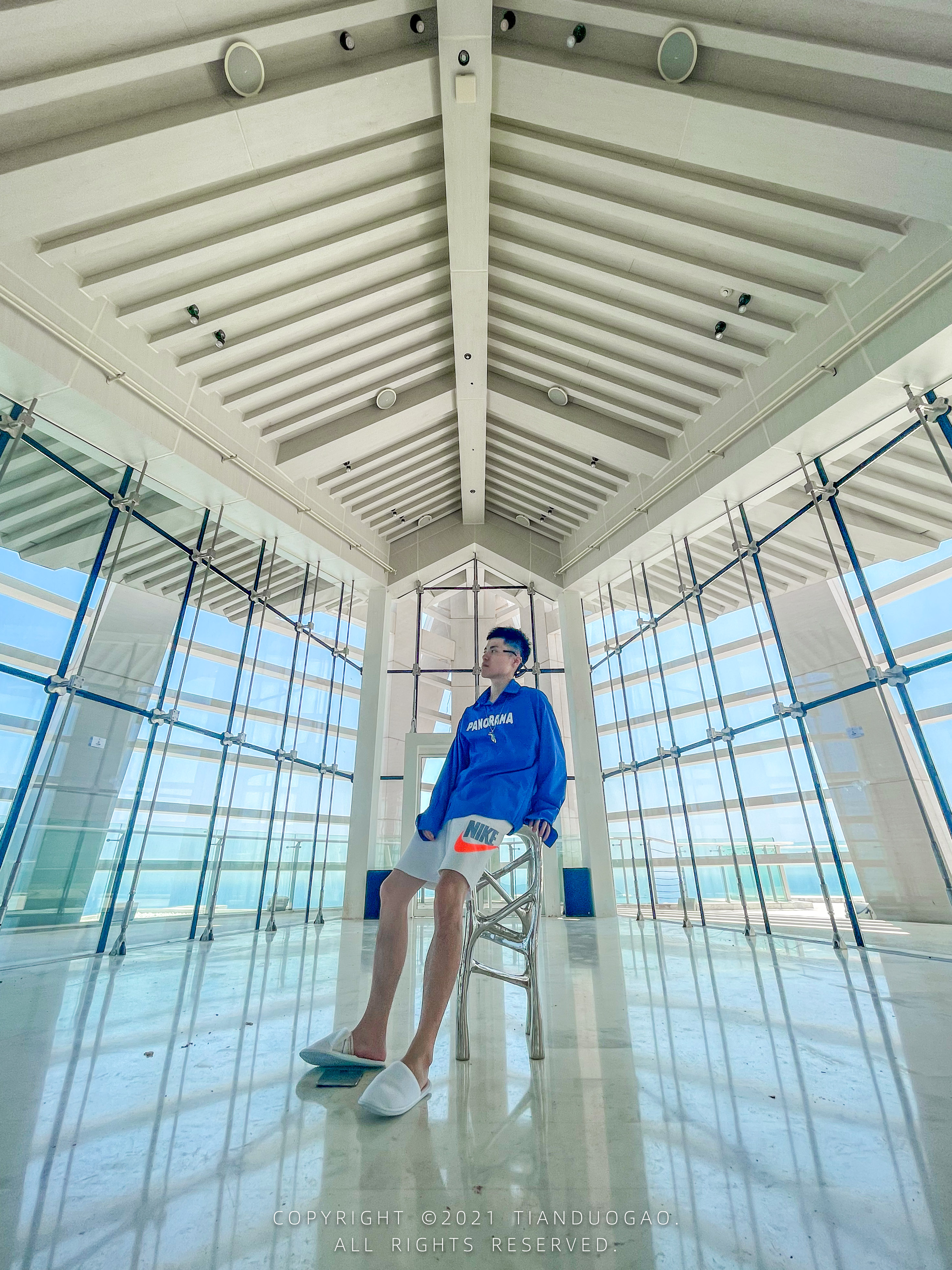 家有晴宝去三亚旅行住七星酒店,三亚大树七星酒店