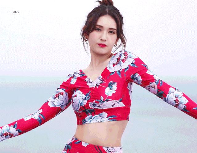 适合学生的穿搭高级感图集,小花穿搭图片大全