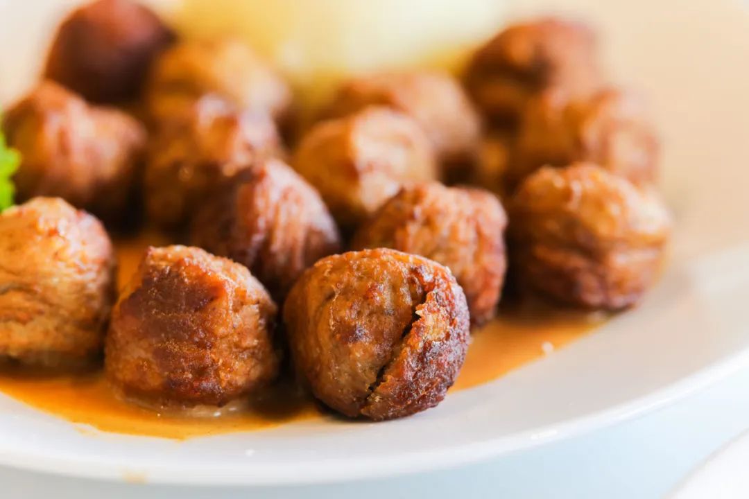 对不起，我要给宜家泼盆冷水...