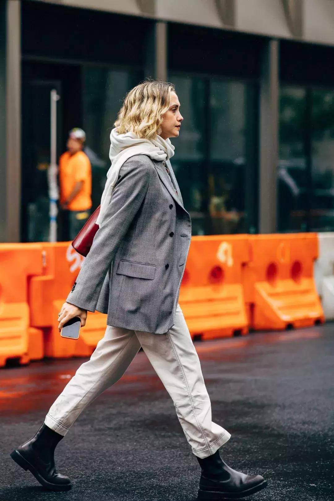 冬季爆款洋气羊绒围巾,这款新潮羊绒围巾温暖又漂亮