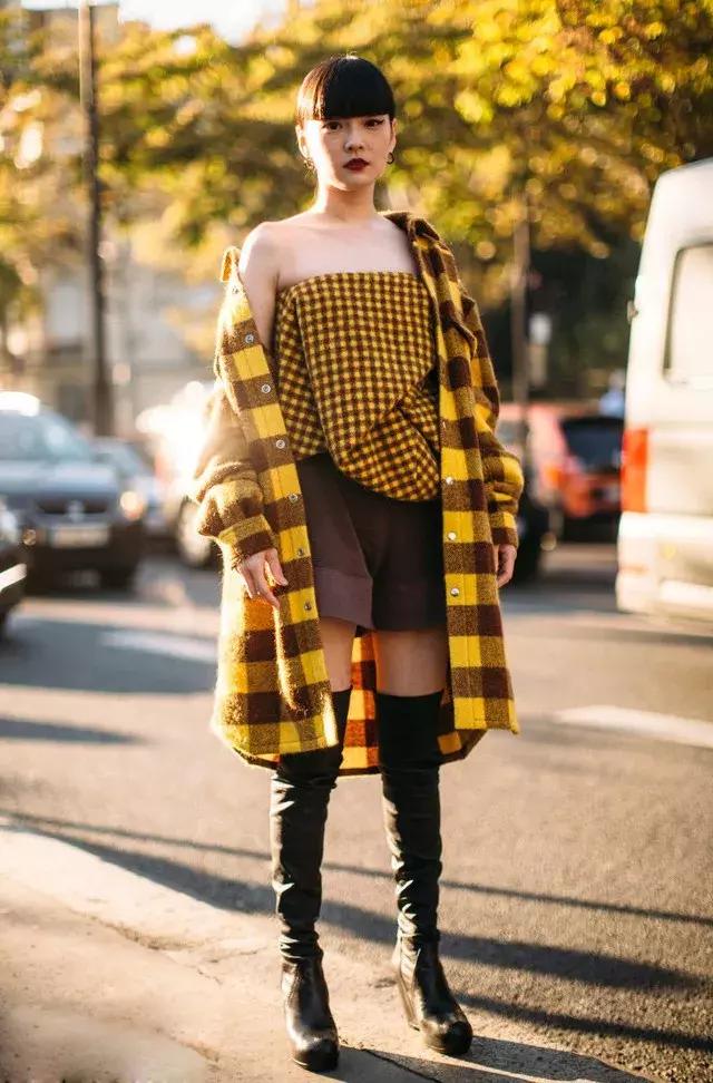 刘雯格纹,刘雯穿格纹衫好看吗