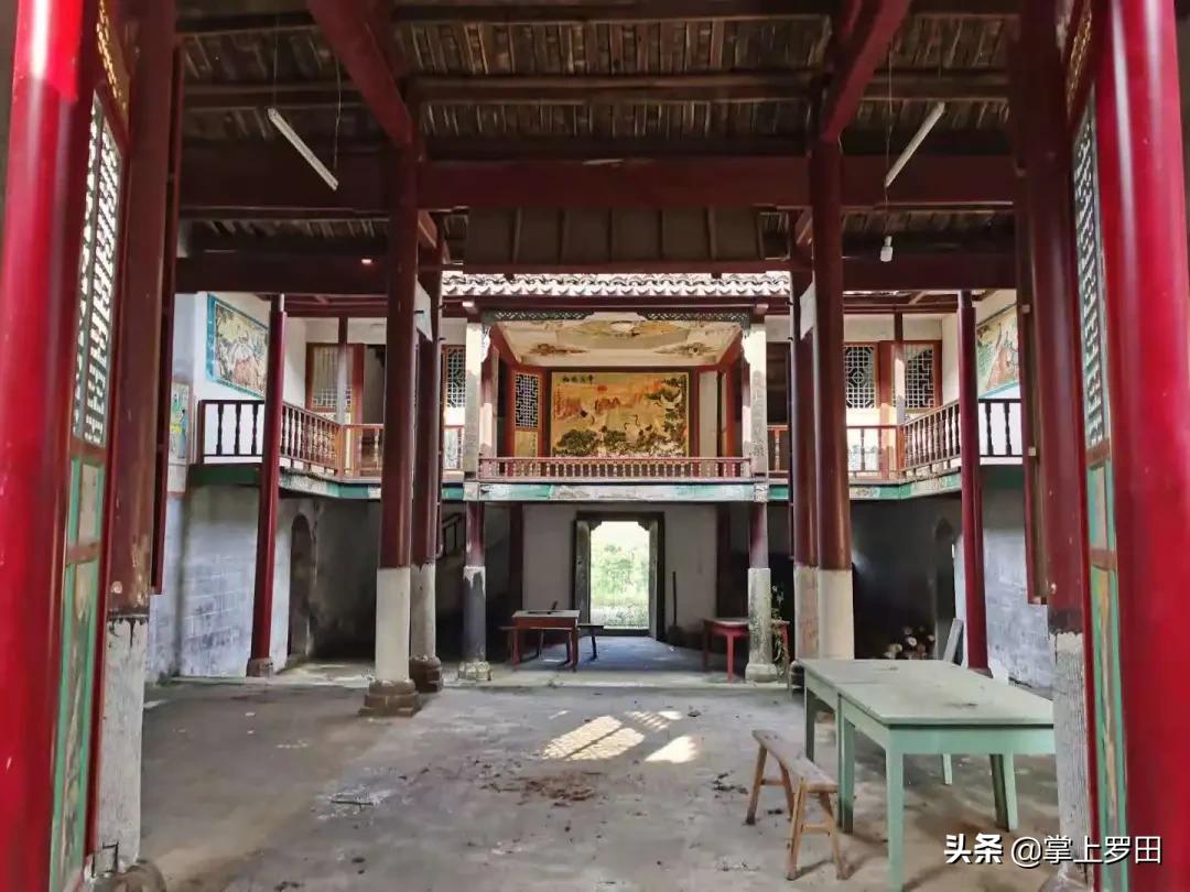 梦里是江南水乡，没曾想，却恋上罗田这个村