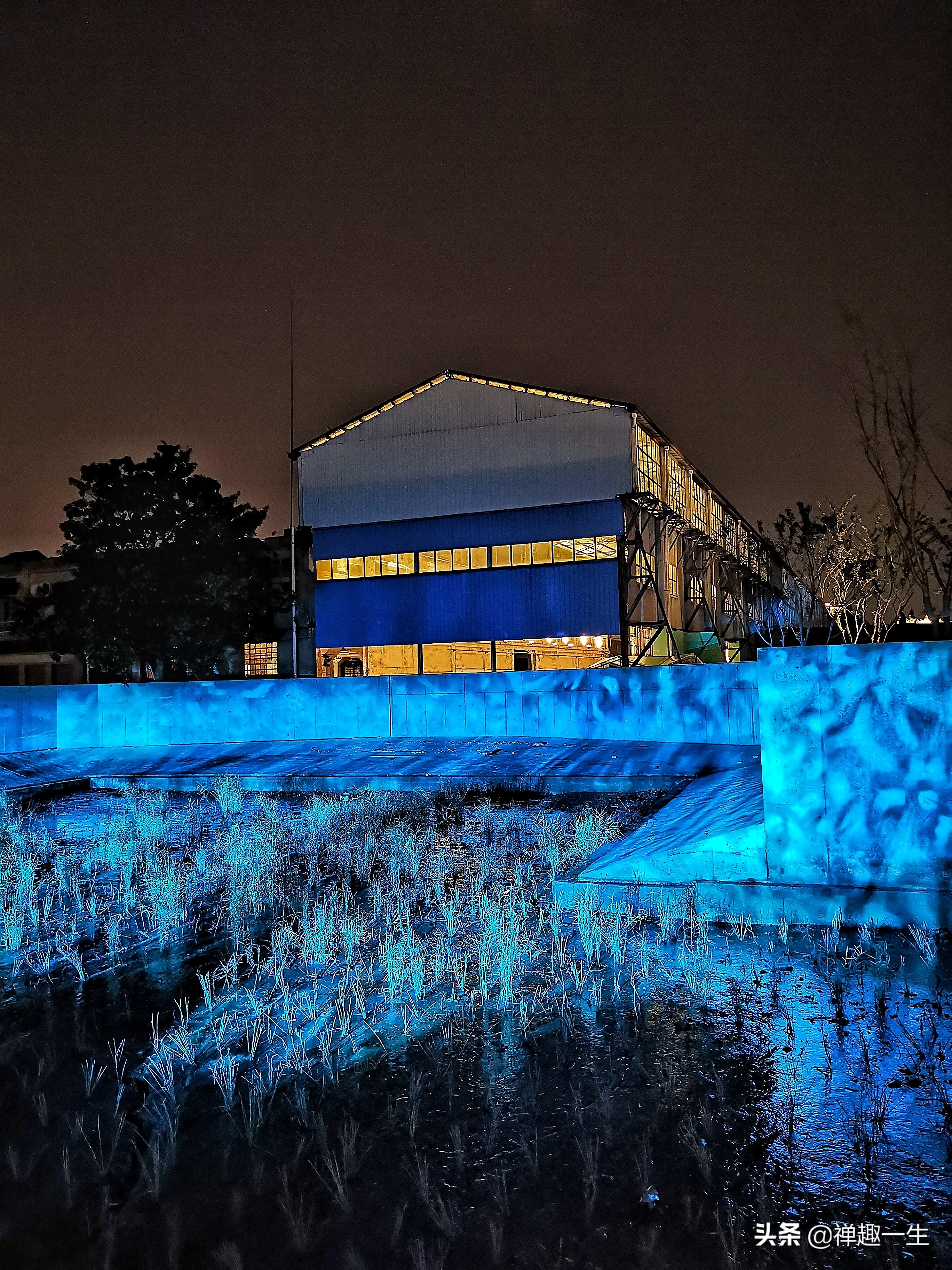 上海075两栖攻击舰在哪个区,075两栖攻击舰在上海哪里