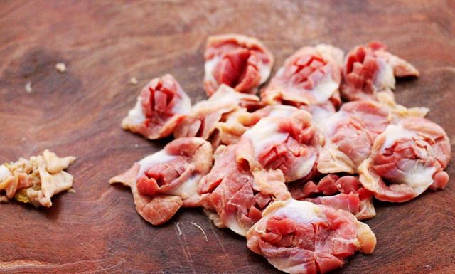 鸡胗肉丝大白菜,鸡胗炖大白菜怎么做