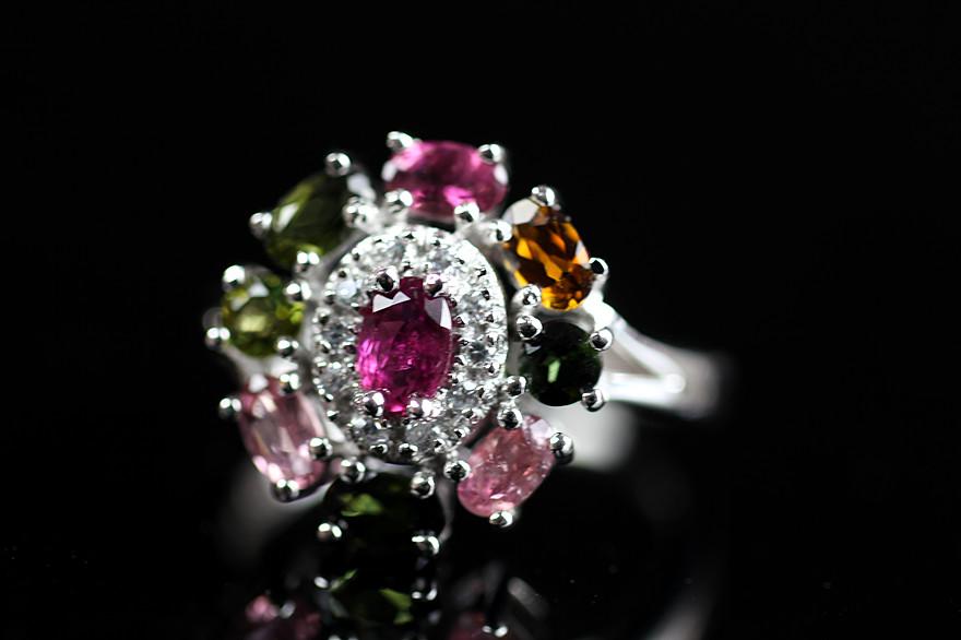 寒冷冬季，除了珍珠，这8种珠宝也容易出问题