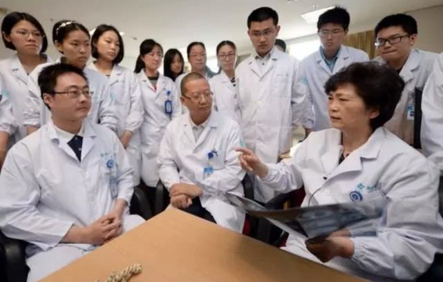 钟南山是中科院院士吗,钟南山是中科院的院士吗