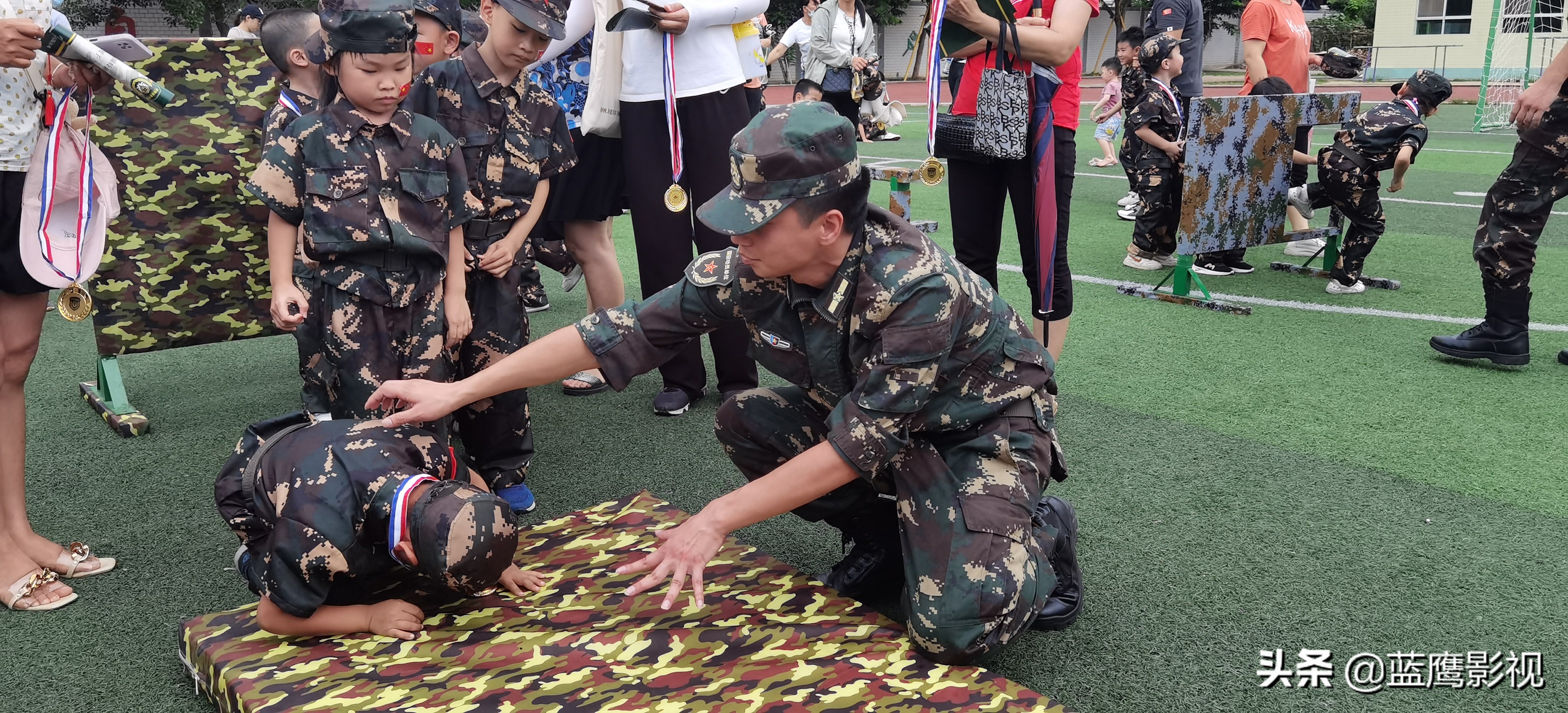 我是小小兵幼儿园军事活动,幼儿园儿歌我是小小兵活动反思