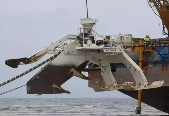 海底光缆这么长怎么安装的,海底光缆怎么铺设的费用谁出