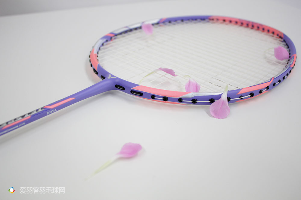 情人节这天,他送女神一把ZF2球拍后...附2.14拯救指南