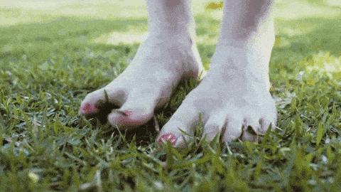 穿几十块的鞋会脚臭吗,穿几十块钱的鞋子臭脚吗