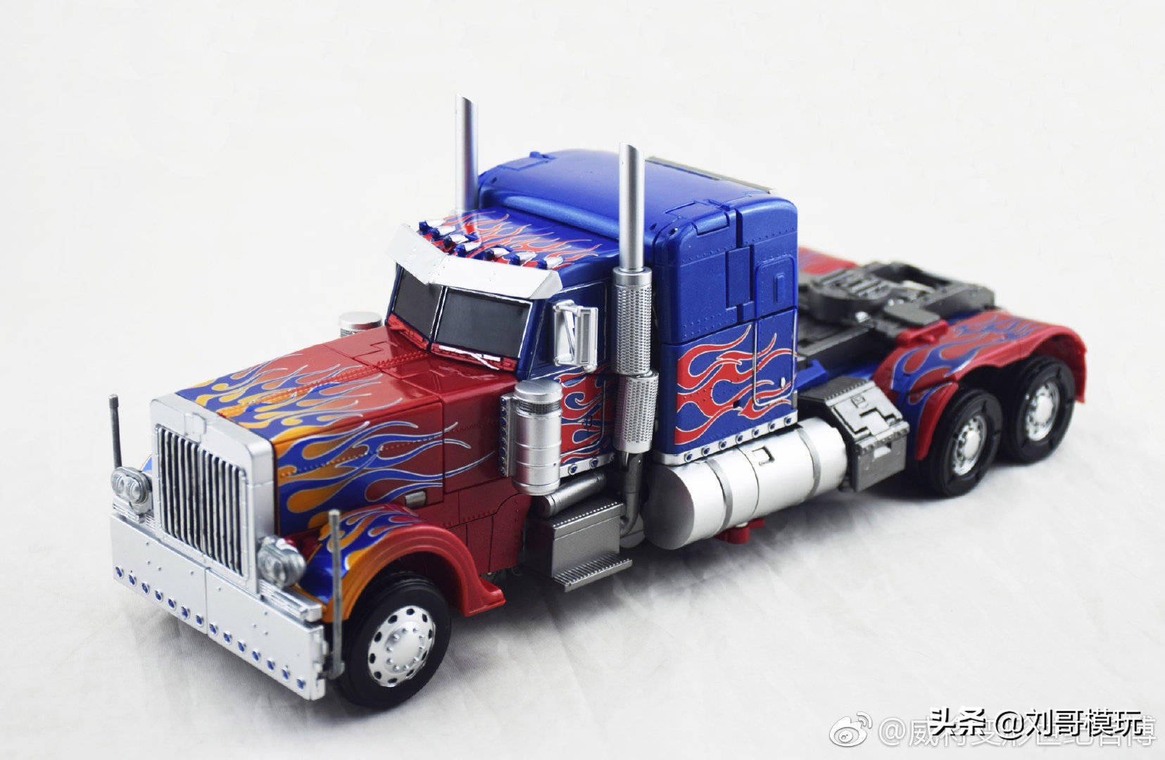 擎天柱玩具正版,孩之宝正版擎天柱玩具