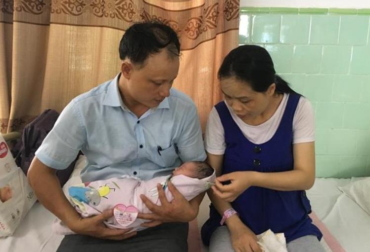 哺乳期奶水少了宝宝吃不饱怎么办,哺乳期吃不饱奶量会少吗