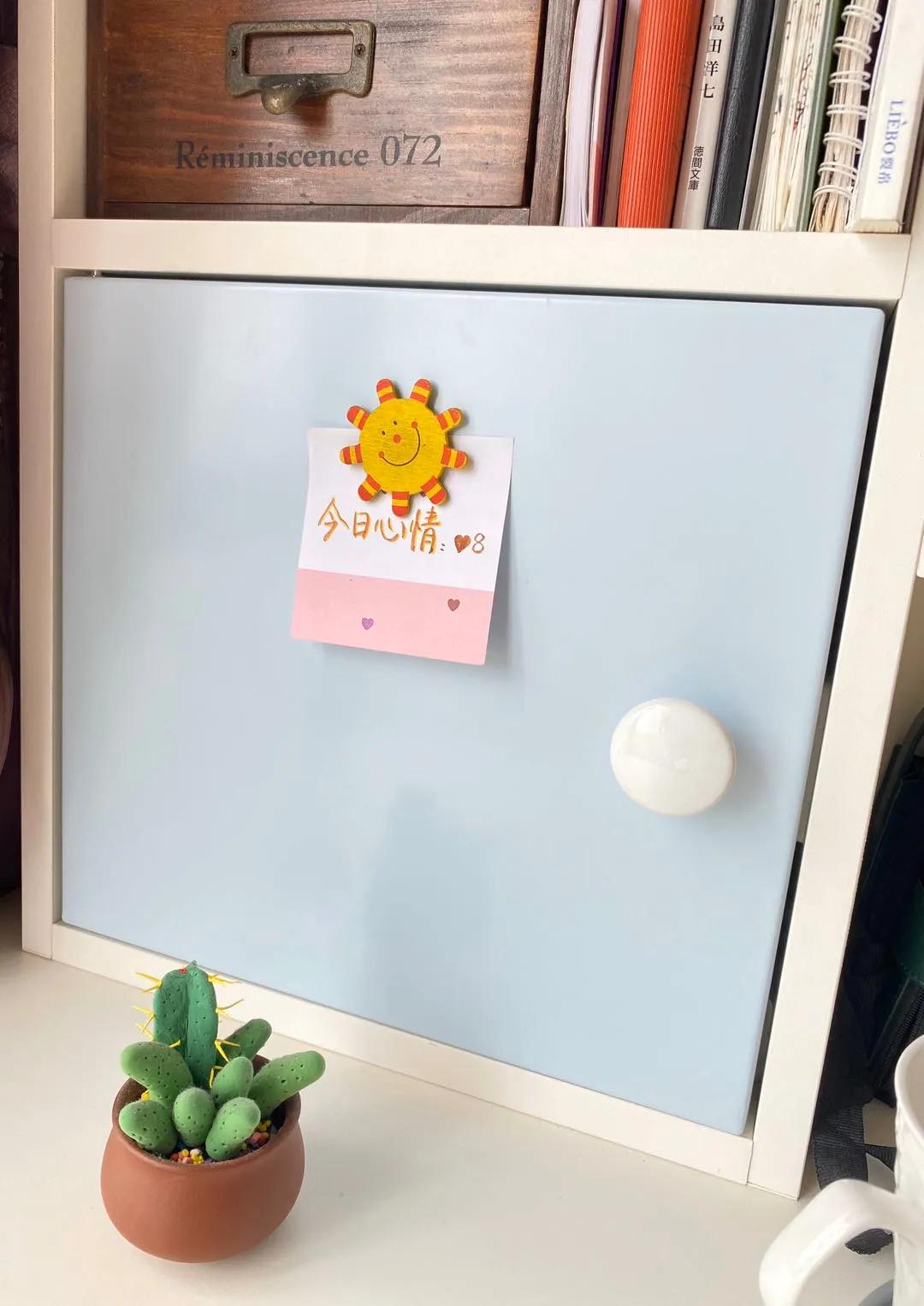 给孩子买学习桌好还是普通书桌好,儿童书桌要不要买学校同款