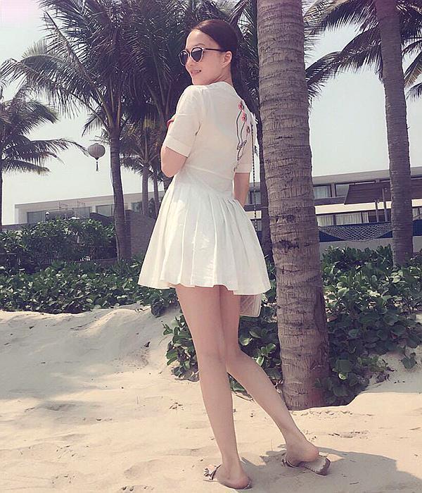 37岁张韶涵穿搭,张韶涵穿什么袜