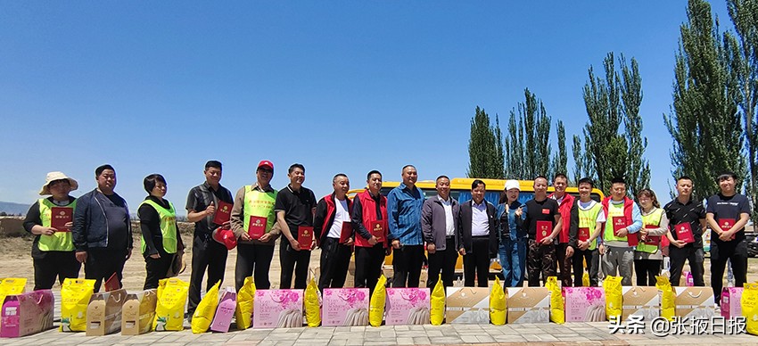 追寻红色记忆传承延安精神,追寻红色记忆传承红色精神开头