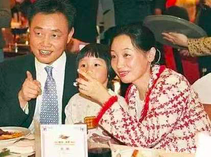 从山村少年到中国首富,从穷小子到千万富翁全集