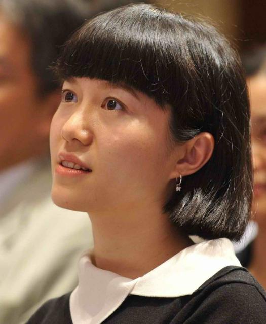 嫁给杨振宁前翁帆经历了什么,杨振宁娶翁帆的时候多大了