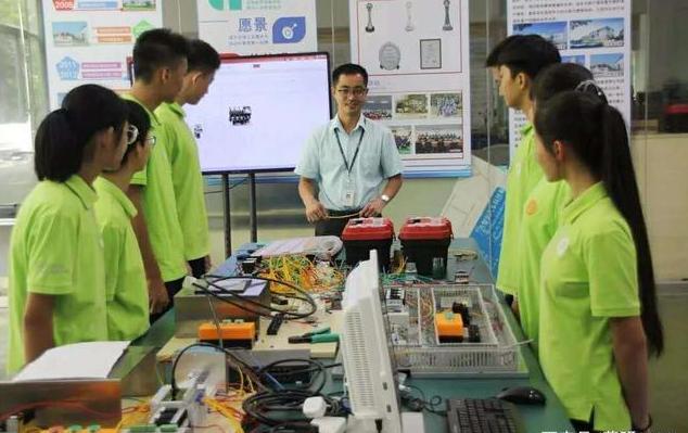 初三考不上高中能不能复读,初三考不上什么条件可以复读