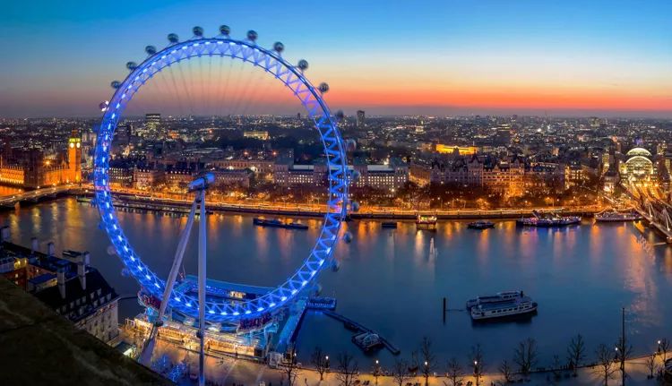 浼︽暒鍩庡競澶у浠嬬粛,鑻卞浗浼︽暒鍩庡競澶у浠嬬粛