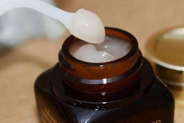 国产眼霜哪个牌子的去细纹效果好,4种靠谱的国内眼霜