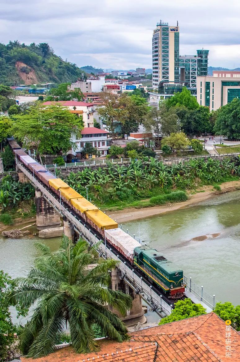 云南红河有什么特色,云南红河乡的风景