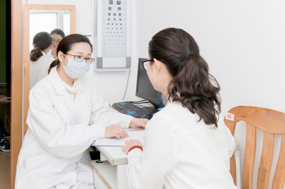 女子怀孕7个月浑然不知后续,女孩来月经竟然浑然不知