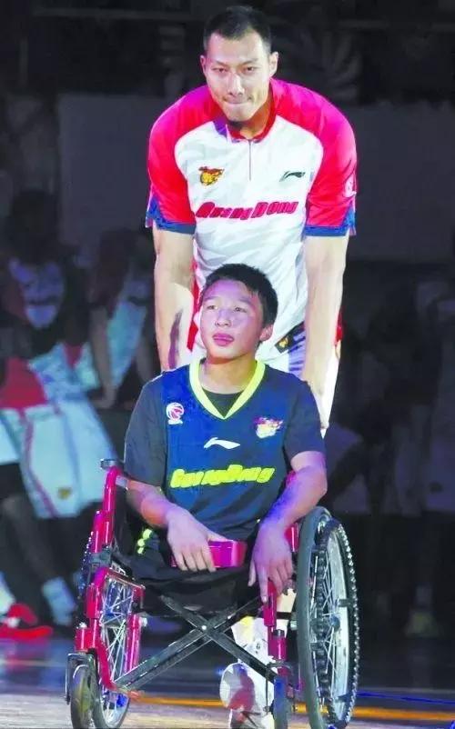 布莱恩特篮球事迹,科比20年传奇故事