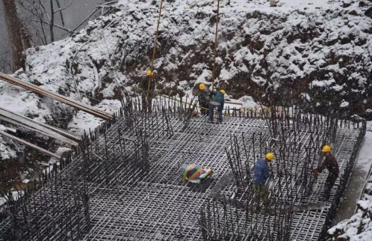 冬季混凝土浇筑完成多久开始养护,冬季混凝土浇筑多久后可以回填土