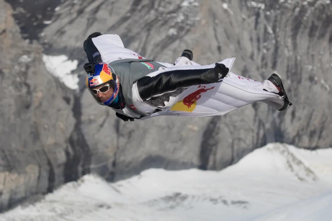 带你了解翼装飞行,翼装飞行为什么还能由低而高