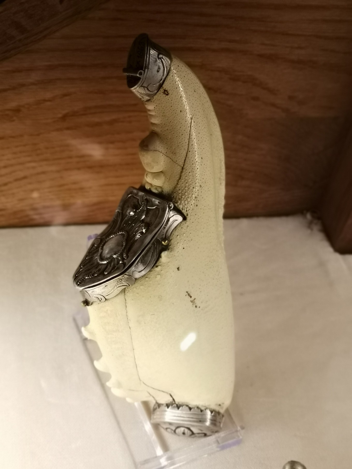 中欧美景美食自驾之旅在CK小镇亲手制作皮具纪念品