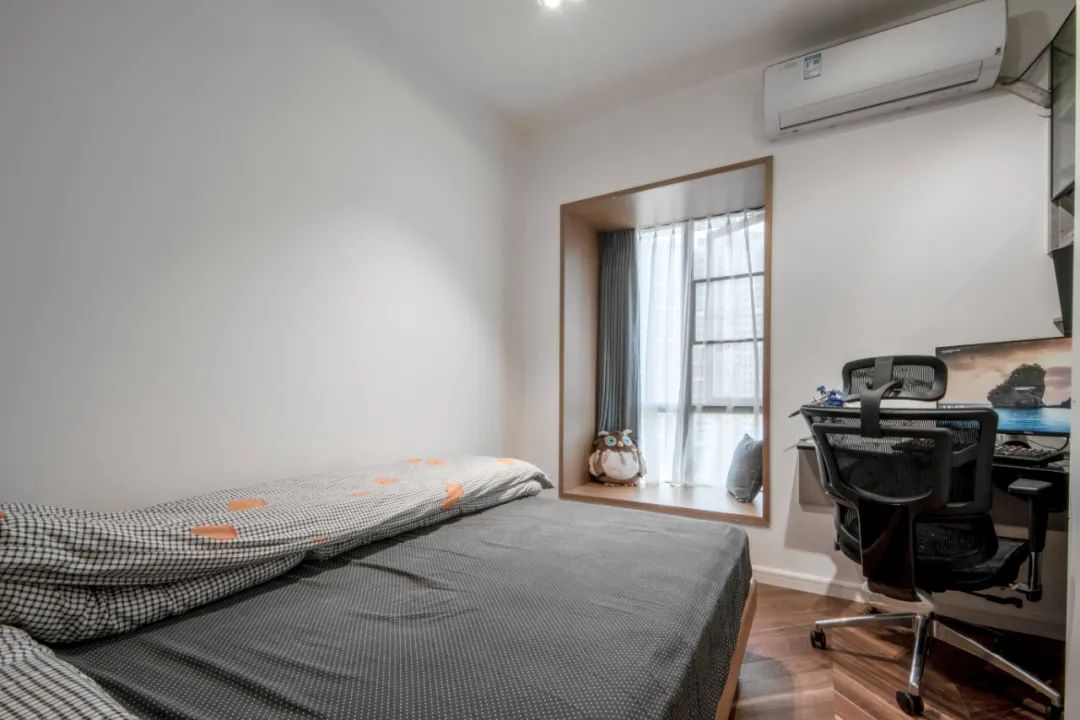 佛山女子与男友、男友妈弟住76㎡，养一猫还要工作室，装修绝了