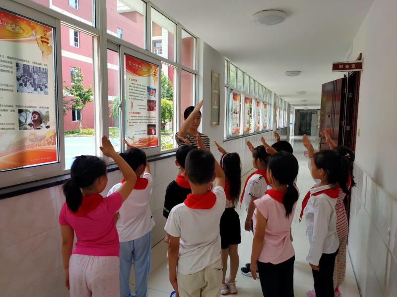 苏州高新区长江小学校：“微课堂”传颂中国精神