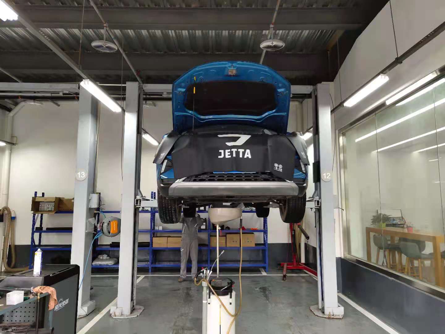 黄渤代言捷达vs5,广州车展黄渤代言捷达vs7