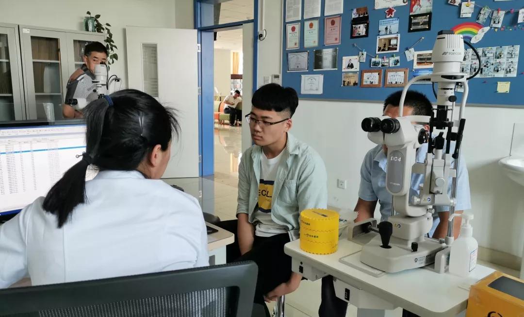 山东眼科医院激光近视手术,高考飞秒激光近视手术医院