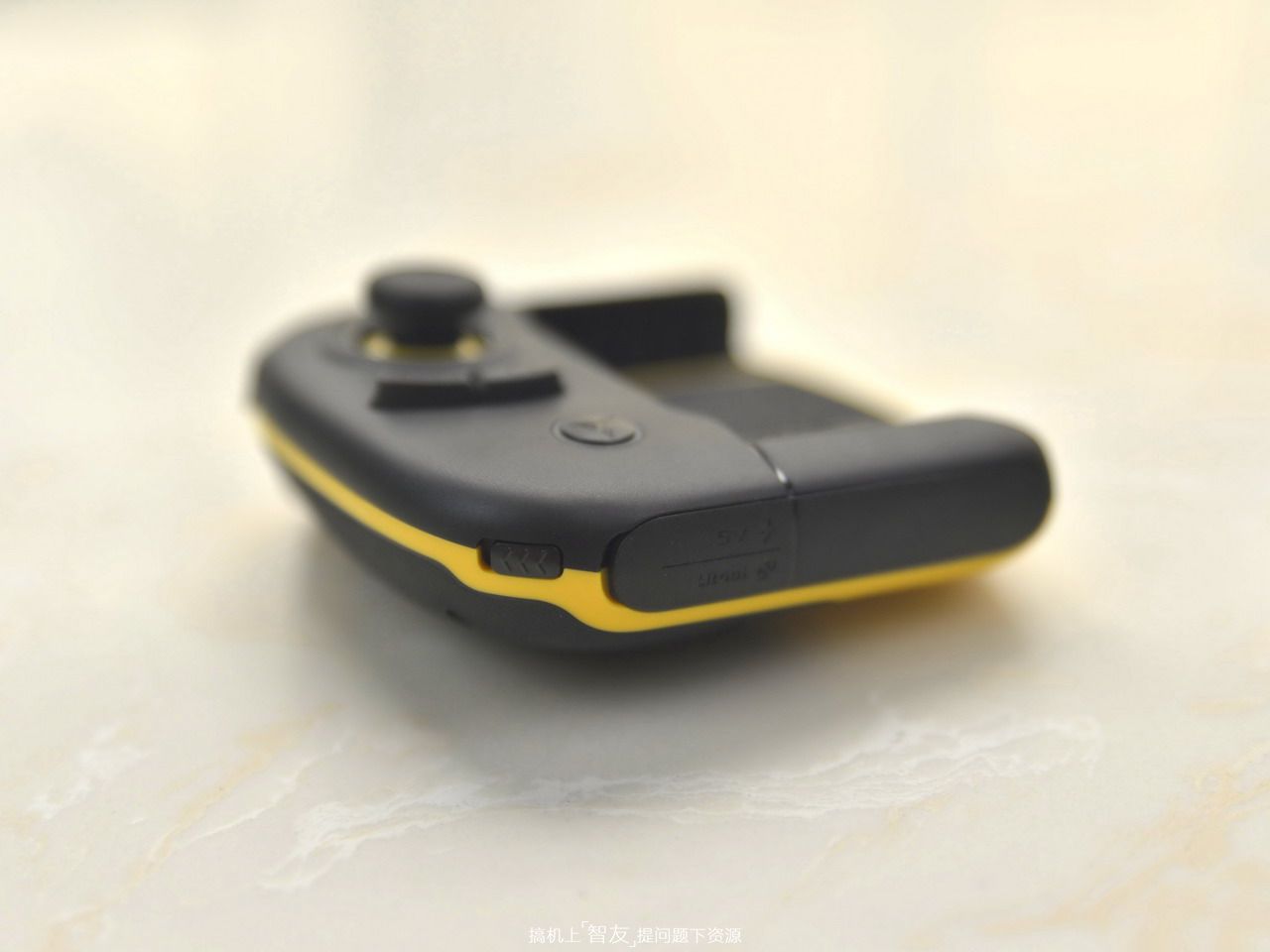飞智黄蜂2pro暗区突围摇杆失灵,飞智黄蜂2大摇杆好用还是小摇杆