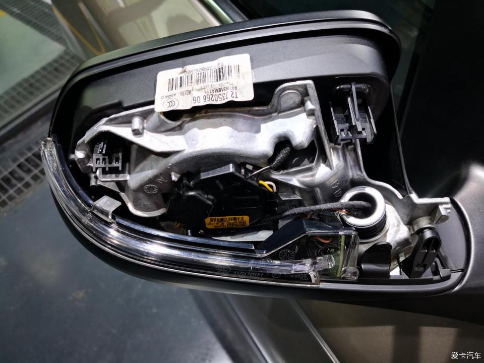 宝马5系贴膜改色罗曼尼红双拼,宝马5系贴膜改色