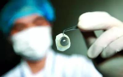 眼角膜受损怕光怎么办,眼角膜什么情况下会受损