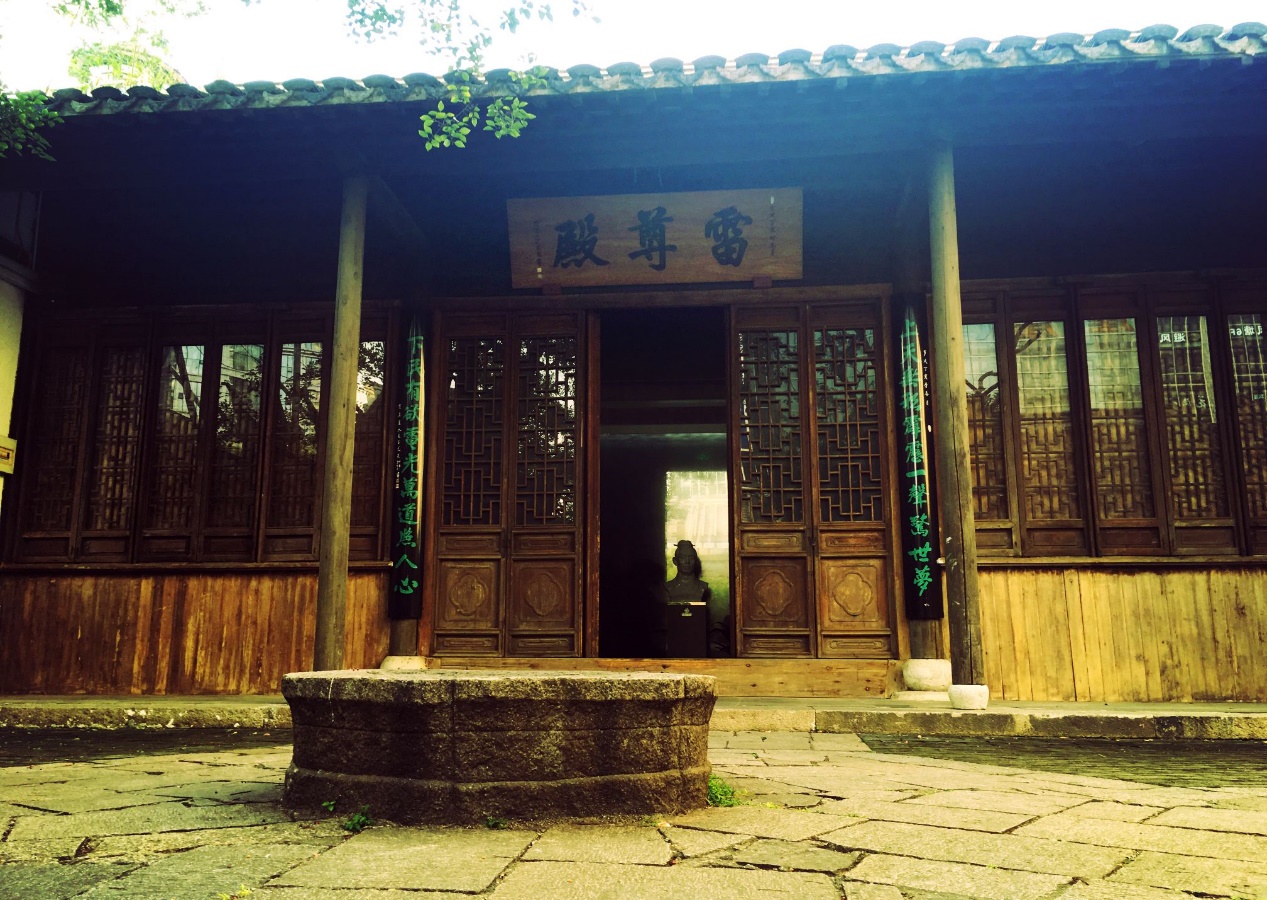 真实历史上的瞎子阿炳是怎样的人,瞎子阿炳的真实的一生